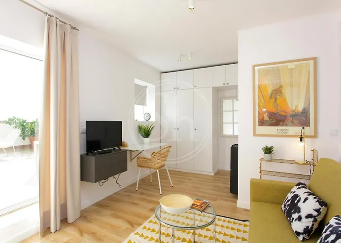Cozy With Terrace & Views Sagrada Familia * Barselona