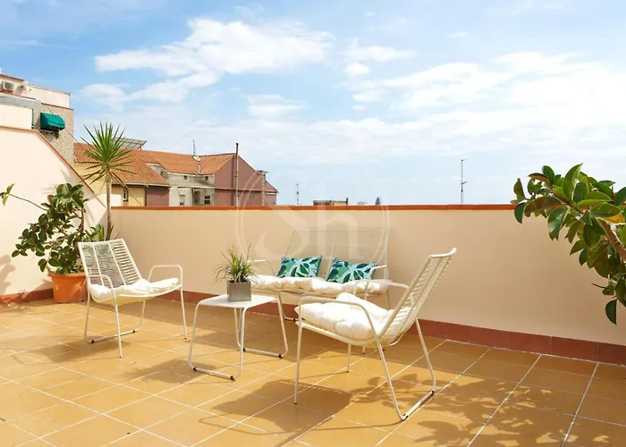 Cozy With Terrace & Views Sagrada Familia Daire *